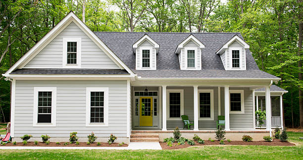 Expert Contractorz home improvement project showing a renovated house for homeowners looking to hire a general contractor, install replacement windows, and remodel kitchens.